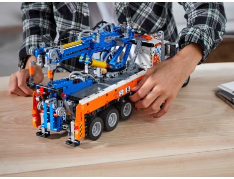 Klocki LEGO Technic Ciężki Samochód Pomocy Drogowej 42128 - 9