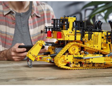 Klocki LEGO Technic Buldożer Cat D11T 42131 - 13