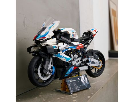 Klocki LEGO Technic BMW M 1000 RR 42130 - 11