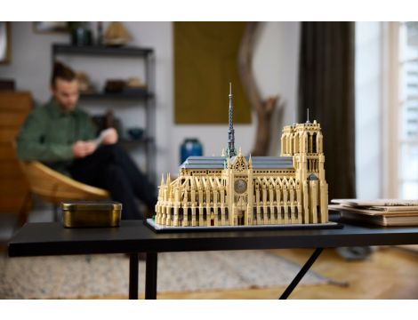 Klocki Notre-Dame w Paryżu LEGO Architecture 21061 - 7