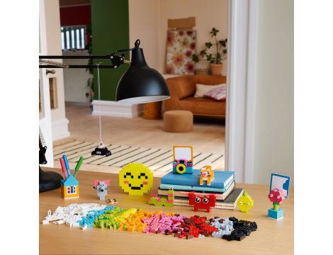 Klocki Kreatywna Skrzynka Szczęścia LEGO Classic 11042 - 6